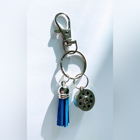 Blue Tassel Keychain or Purse Charm with Elvis Presley Photo Charm - Picture 4 of 4